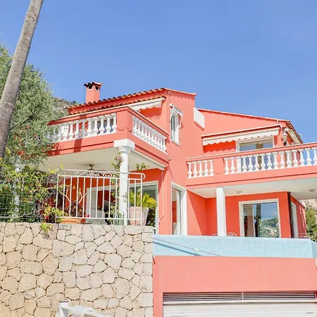 Le Clos Des Guillons Piscine, Vue Imprenable, Parkings *