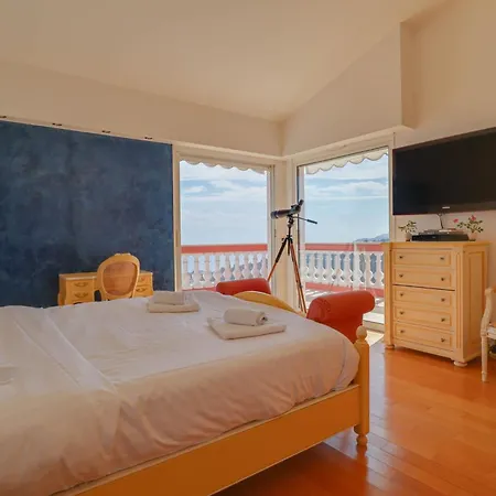 Le Clos Des Guillons Piscine, Vue Imprenable, Parkings Villa