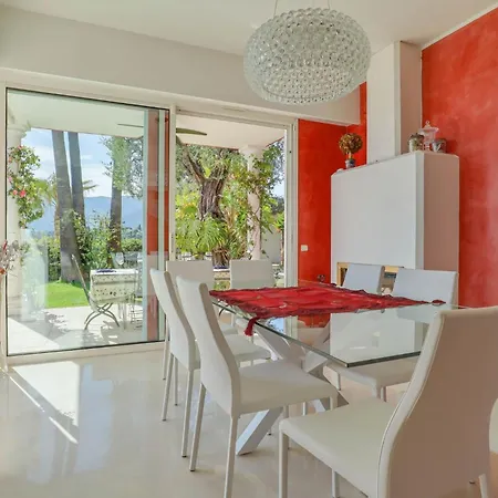 Le Clos Des Guillons Piscine, Vue Imprenable, Parkings Villa