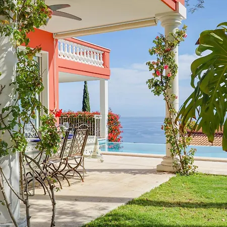 Villa Le Clos Des Guillons Piscine, Vue Imprenable, Parkings *