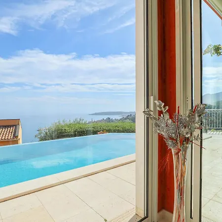 Le Clos Des Guillons Piscine, Vue Imprenable, Parkings Villa Menton