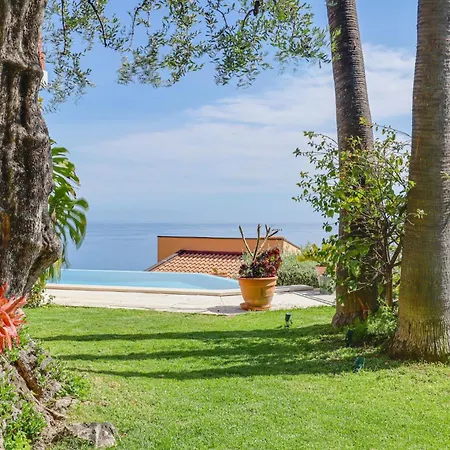 Le Clos Des Guillons Piscine, Vue Imprenable, Parkings * Menton